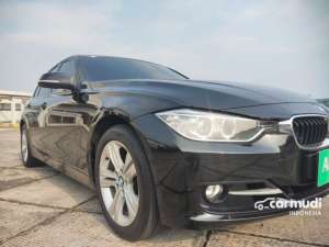 Jual bekas 2014 BMW 320i 2.0 Sport Sedan,lokasi di Banten