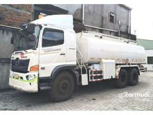 Jual bekas 2020 Hino Ranger 7.7 FL 235 JN Truck 50rbKMbanBaru Murah Hino tronton 6x2 FL 235 JN tangki minyak 2020 air,lokasi di DKI Jakarta