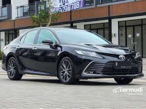 Jual bekas 2021 Toyota Camry 2.5 Hybrid Sedan,lokasi di Banten