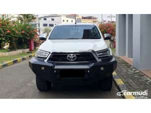 Jual bekas 2022 Toyota Hilux 2.4 V Double Cab 4X4 Pickup Diesel,lokasi di Jawa Barat