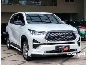 Jual bekas 2022 Toyota Kijang Innova Zenix 2.0 Q HV TSS MPV Modellista,lokasi di Jawa Timur