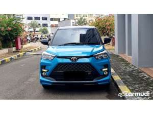 Jual bekas 2022 Toyota Raize 1.0 GR Sport TSS 2 Tone SUV biru km 20 rban,lokasi di DKI Jakarta
