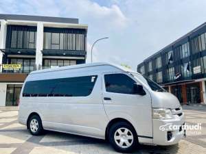 Jual bekas 2023 Toyota Hiace 3.0 Commuter Van KM 43RB,lokasi di DKI Jakarta