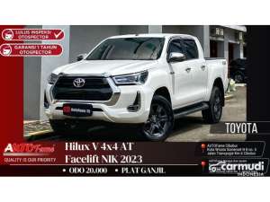 Jual bekas 2023 Toyota Hilux 2.4 V Double Cab 4X4 Pickup KM 20.000 New Hilux V 4x4 AT Facelift NIK 2023 Full Spec Electric Seat,lokasi di DKI Jakarta