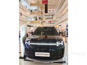 Jual bekas 2024 Hyundai Santa Fe 1.6 Calligraphy HEV SUV with blue link,lokasi di Jawa Barat