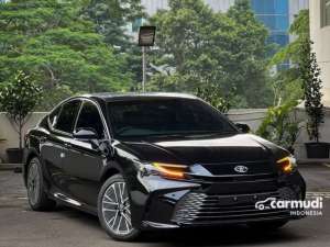 Jual bekas 2025 Toyota Camry 2,5 HEV Sedan Hybrid New Model Harga CashKredit Hub Kami,lokasi di DKI Jakarta
