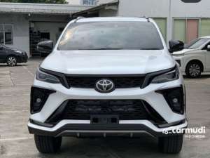 Jual bekas 2025 Toyota Fortuner 2,8 VRZ TSS GR SportParts Aero Package Two Tone PremiumSUV,lokasi di Jawa Barat