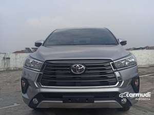 Jual bekas 2025 Toyota Kijang Innova 2,4 G MPV Reborn Solar Disel Warna Silver,lokasi di Jawa Barat