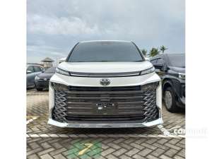 Jual bekas 2025 Toyota Voxy 2.0 Premium Color MPV,lokasi di Banten