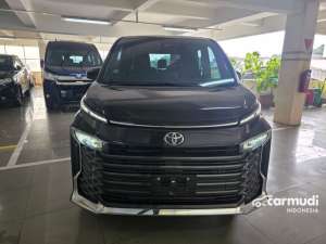 Jual bekas 2025 Toyota Voxy 2,0 Premium Color MPV,lokasi di DKI Jakarta