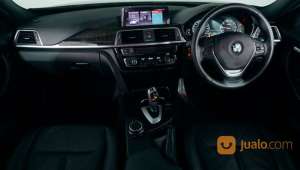 Jual bekas BMW 320i Luxury AT 2018 Abu-Abu,lokasi di Kota Bekasi