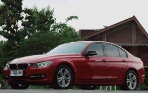 Jual bekas BMW F30 320i Matic 2013,lokasi di K                           