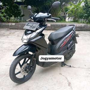 Jual bekas honda beat fi 2014 motor second berkualitas,lokasi di Tangerang Selatan