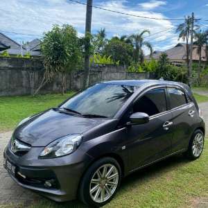 Jual bekas honda brio esatya tahun 2015... interior bagus dan exterior ok,lokasi di Kab. Lombok Barat