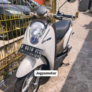 Jual bekas honda scoopy karbu 2010 motor second berkualitas,lokasi di Tangerang Selatan