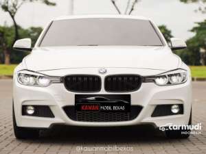 Jual bekas TDP 15jtBMW 330i 2.0 SPORT FACELIFT LCI F30 AT 2018 PutihWhite on Red Kondisi Istimewa Dan Dijamin Siap Pakai kawanmobilbekasn,lokasi di Banten