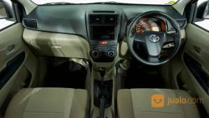 Jual bekas Toyota Avanza 1.3 E AT 2012 Hitam,lokasi di Kota Tangerang Selatan