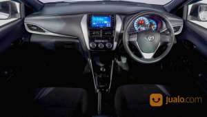 Jual bekas Toyota Yaris E MT 2018 Silver,lokasi di Kota Tangerang Selatan