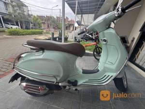 Jual bekas Vespa primavera iget abs 150 tahun 2023 kondisi mulus dan termurah,lokasi di Kota Bandung