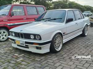 Jual bekas 1989 BMW 318i 1.8 Sedan,lokasi di Jawa Timur