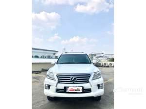 Jual bekas 2012 Lexus LX 570 5.7 SUV,lokasi di DKI Jakarta