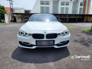 Jual bekas 2013 BMW 320i 2.0 Sport Sedan,lokasi di Jawa Timur
