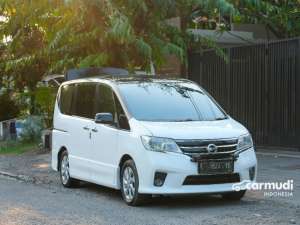Jual bekas 2014 Nissan Serena 2.0 Highway Star MPV, mobil keluarga terawat siap tancap gas jalan,lokasi di Jawa Timur