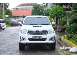 Jual bekas 2014 Toyota Hilux 2.0 Single Cab Deck Gasoline Pickup,lokasi di Jawa Timur