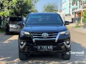 Jual bekas 2016 Toyota Fortuner 2.7 SRZ 4X2 SUV AT Hitam,lokasi di DKI Jakarta