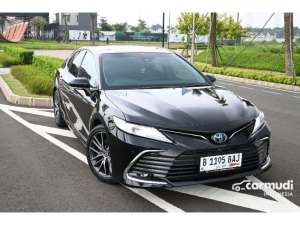 Jual bekas 2022 Toyota Camry 2.5 Hybrid Sedan,lokasi di DKI Jakarta