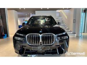 Jual bekas 2024 BMW X7 3.0 xDrive40i M Sport SUV,lokasi di Kalimantan Selatan