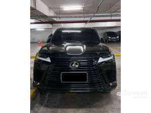 Jual bekas 2024 Lexus LX 600 3.4 VIP SUV,lokasi di Banten