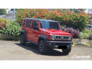 Jual bekas 2024 Suzuki Jimny 1.5 5 Door 1 Tone SUV merah km 2 ribuan,lokasi di DKI Jakarta