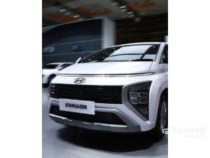 Jual bekas 2025 Hyundai Stargazer 1.5 Essential Tech MPV,lokasi di Banten