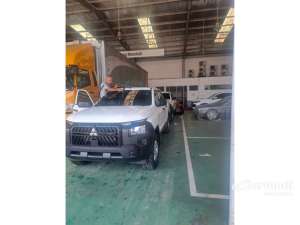 Jual bekas 2025 Mitsubishi Triton 2.4 HDX Double Cab 4X4 Pickup,lokasi di Jawa Barat