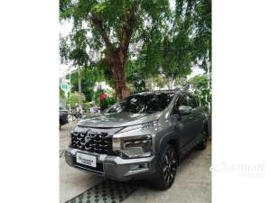 Jual bekas 2025 Mitsubishi Xpander Cross 1.5 Premium Green Bronze Metallic Two Tone MPV,lokasi di DKI Jakarta