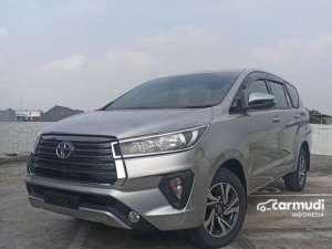Jual bekas 2025 Toyota Kijang Innova 2,4 G MPV Matic Warna Silver Harga Termurah,lokasi di Jawa Barat