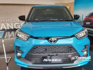 Jual bekas 2025 Toyota Raize 1,0 GR Sport TSS 1 Tone SUV Warna Biru Harga Termurah,lokasi di Jawa Barat