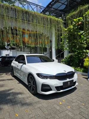 Jual bekas Bmw 330 g20 msport tahun 2022 jahre edition,lokasi di 