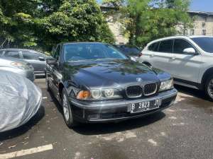 Jual bekas BMW E39 528i Matic 1997,lokasi di K                           