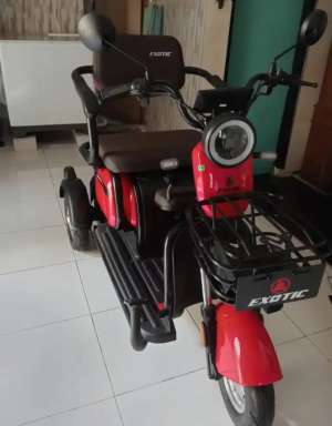 Jual bekas BUTUH DANA. MOTOR LISTRIK EXOTIC SIERA,lokasi di Jambangan