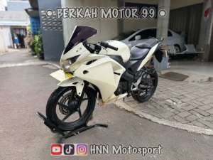 Jual bekas CBR THAILAND TAHUN 2012,lokasi di Karang Tengah
