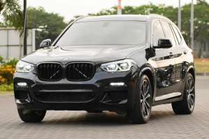 Jual bekas Dark Knight BMW X3 xDrive30i MSport 2021 Black glc200 x5 330i 530i,lokasi di 