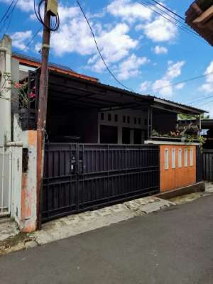 DIJUAL RUMAH MURAH DIBAWAH HARGA PASAR DI ASEM BARIS TEBET lokasi di Tebet, tersedia melalui melalui situs Olx