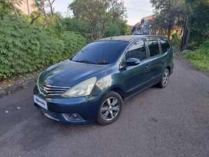 Jual bekas DP MURAH Nissan Grand livina 1.5 XV Bensin Matic 2017 Biru BB,lokasi di 