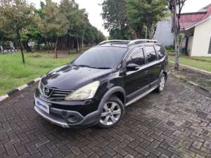 Jual bekas DP RENDAH Nissan Grand livina 1.5 X-Gear Bensin-MT 2016 HITAM LE,lokasi di 