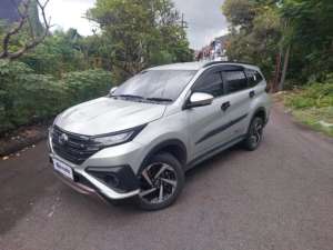 Jual bekas DP RENDAH Toyota Rush 1.5 TRD Sportivo Bensin-AT 2020 SILVER AE RE,lokasi di 