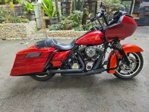 Jual bekas Harley Davidson Road Glide Tahun 2013 Full Paper,lokasi di Pondok Aren