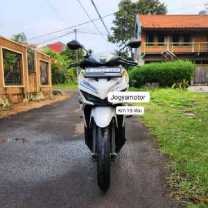 Jual bekas hond vario 125 iss keyless th 2023 KM LOW 13K,lokasi di Tangerang Selatan