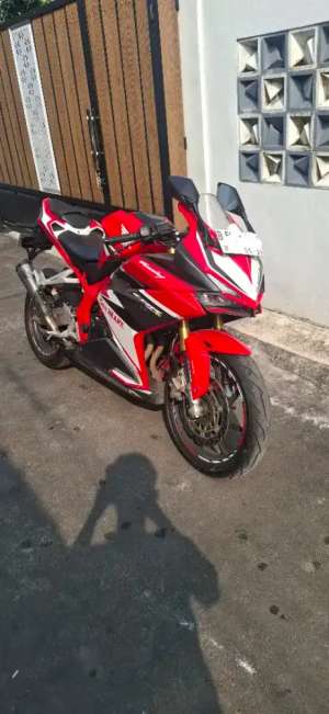 Jual bekas Honda CBR 250RR ABS 2019,lokasi di Mustika Jaya